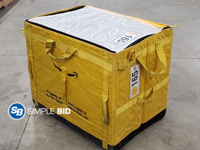 Lot 58-50438 - Large Insulated Trunk Tote - used but in good conditon