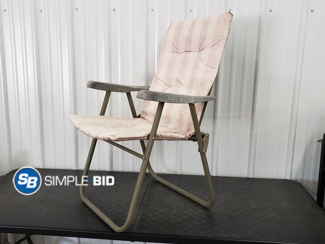 Lot 58-54470 - Fold up Lounge Chair