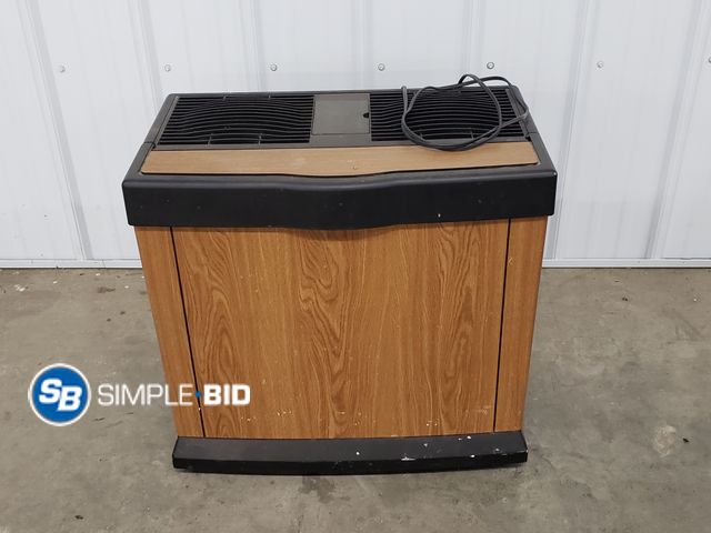 Lot 58-36595 - Emerson Moist Air Humidifier Model HD13050 -  Used Condition