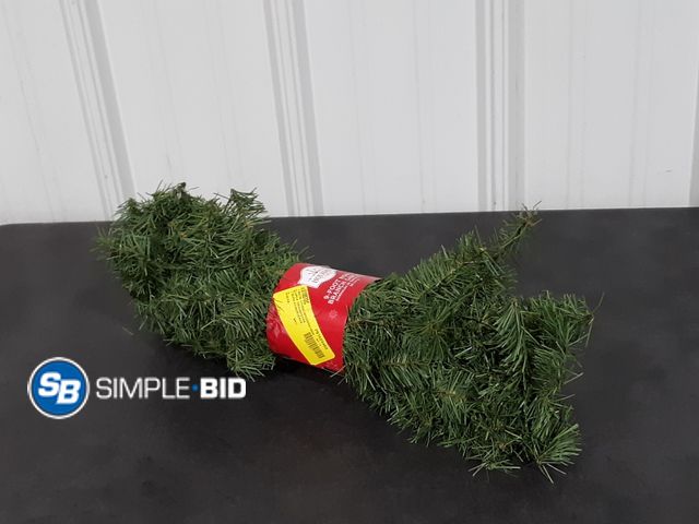 Lot 58-32944 - New Branch Unlit Artificial Christmas Garland, Green, 9', by Holiday Time