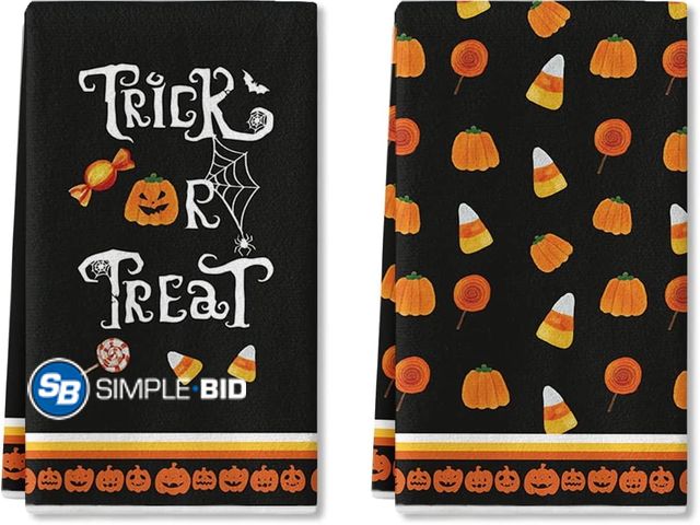 Lot 58-32853 - New Sm:)e Trick or Treat Pumpkin Candy Oct 31 Halloween Kitchen Dish Towels 18 x 26 Set of 2