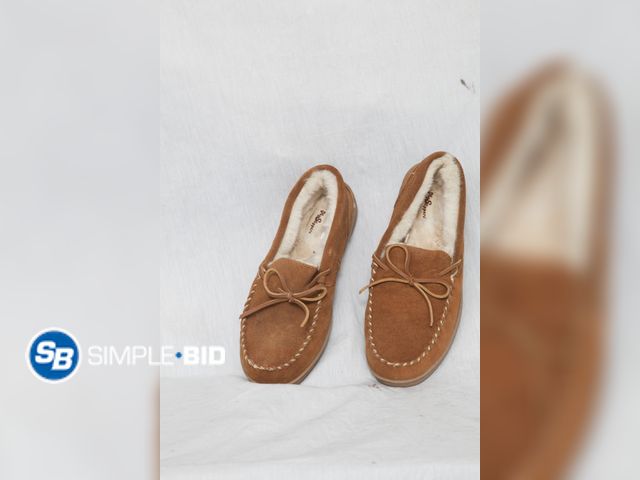 Lot 58-68039 - My Pillow Brand Slippers Size 11 Medium Width - Brown - New