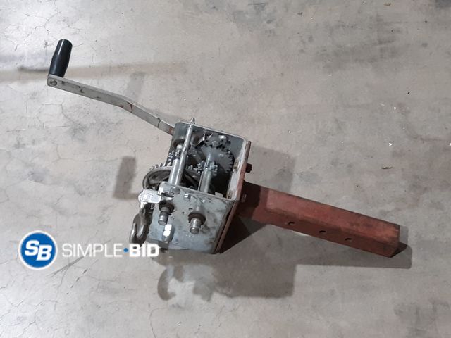 Lot 58-29480 - Trailer Wench - Maximum Line Pull 2000 lbs. - Used