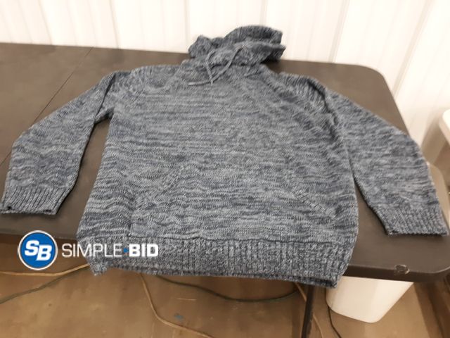 Lot 58-73641 - Retrofit Men's Hooded Sweater - Size XXL - Light Use