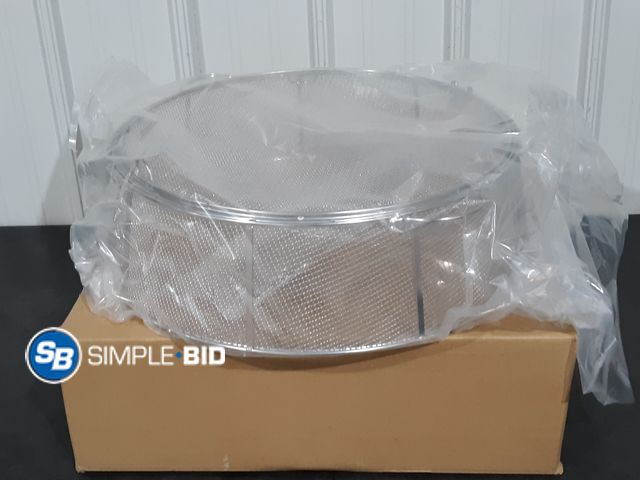 Lot 58-36059 - MOASKER Fire Pit Screen - 22x22x9.9" - Appears Unused