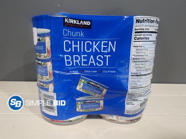 Lot 58-31096 - Kirkland Chunk Chicken Breast - 6 cans - unopened