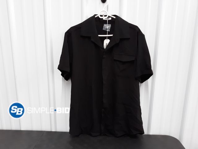 Lot 58-83062 - Coofandy Women's Black Button Down Shirt - Size Large - NWT