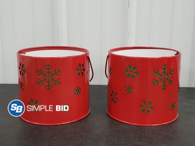 Lot 58-74368 - Lot of (2) New Holiday Metal Lanterns -- with Snowflake Design - Super Cute! Great for a Cute Gift o...