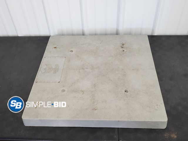 Lot 58-75634 - Dura Grid Equipment Pad By Carson Industries