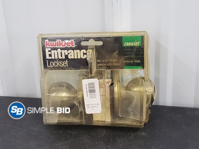 Lot 58-56772 - Kwikset Entry Door Knob Set