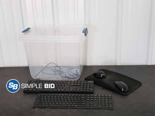 Lot 58-75818 - Lot of Computer Accessories- (2) Slim Keyboards, Ergonomic Mouse Pad, and (2) Wireless Mice in Tote