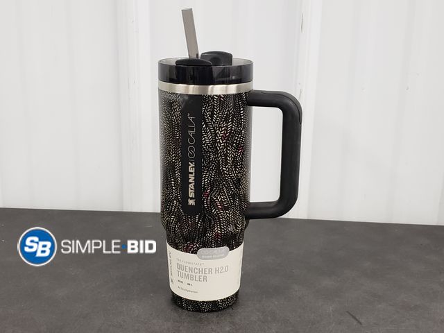 Lot 58-51052 - New STANLEY! Go Calia Quencher H2.0 Tumbler 30 oz with straw