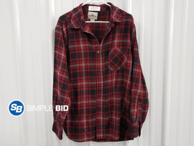 Lot 58-30101 - Northeast Outfitters Plaid Button Down Shirt - Size XL - Light Use