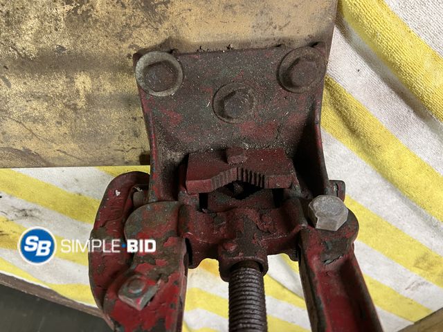 Lot 58-37959 - The Ridge tool company 
 pipe fitting viss