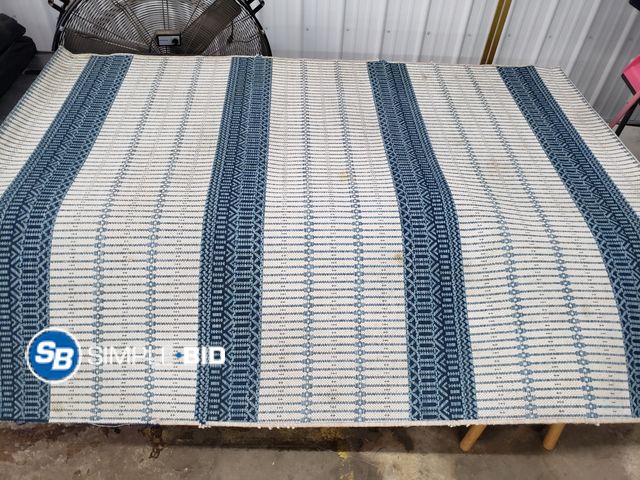 Lot 58-75877 - Indoor/Outdoor Area Rug 5'x8' Light Blue/Navy/White Pattern- Light Use