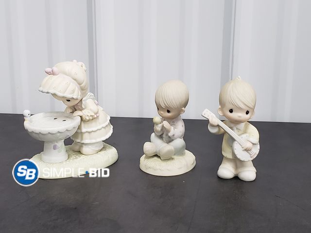 Lot 58-74382 - Lot of (3) Precious moments -- Happiness is the Lord 12378 --- I Believe in Miracles E-7156 -- A Ref...