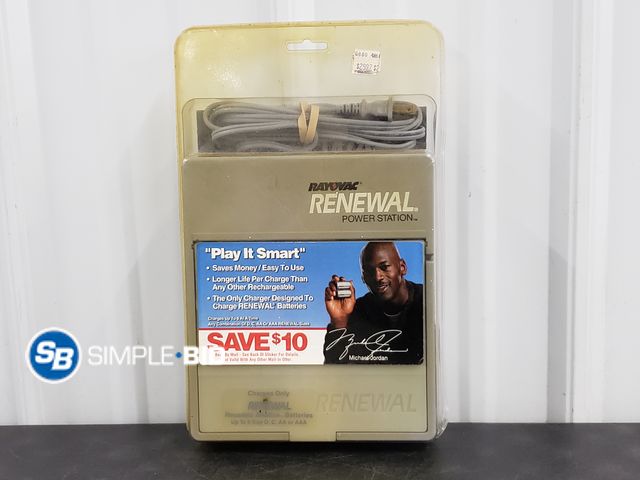 Lot 58-73534 - Rayovac Renewal power Station