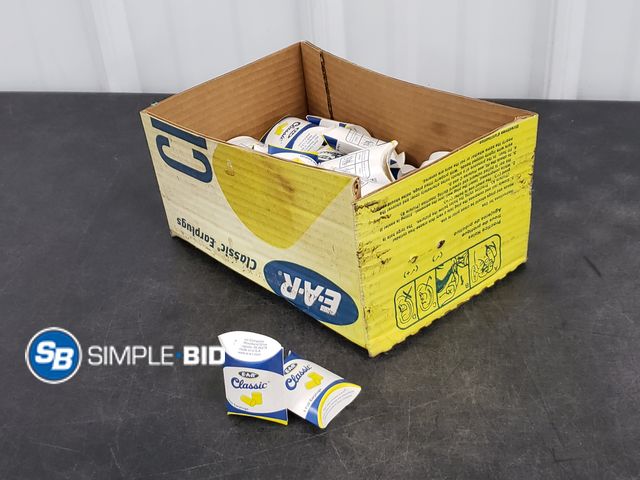 Lot 58-50406 - BOX Full of E-A-R Classic Ear plugs - unopened