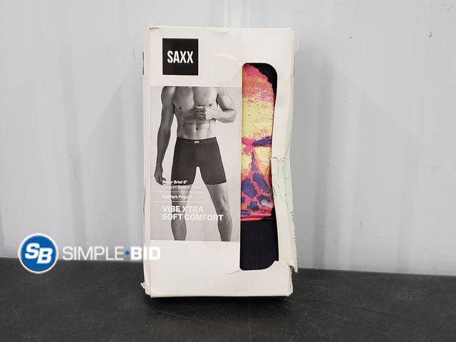 Lot 58-80380 - Saxx Vibe Xtra Soft Comfort Boxer Briefs 6" Size L