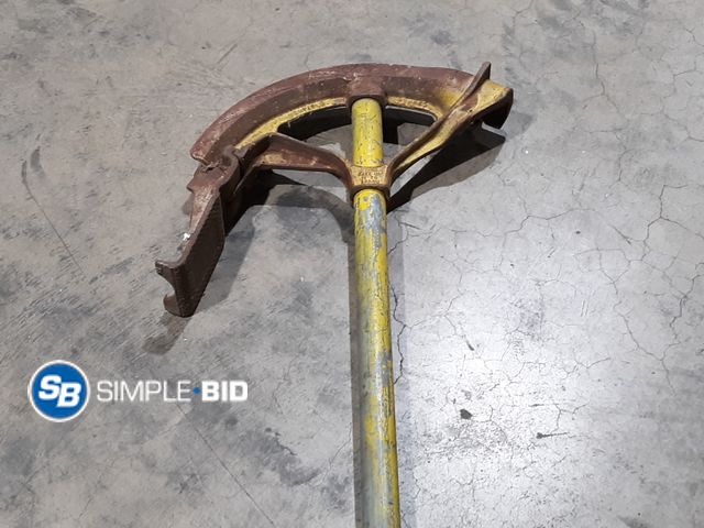 Lot 58-34565 - Pipe Bender - 1 1/4 EMT - 1" rigid