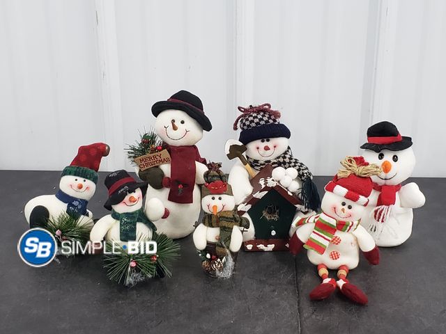 Lot 58-80101 - Lot of (7) Fabric SNOWMAN Decor Figures - variety of styles