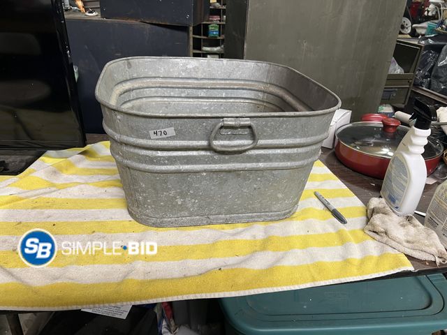 Lot 58-60715 - Decorative Galvanized Bucket