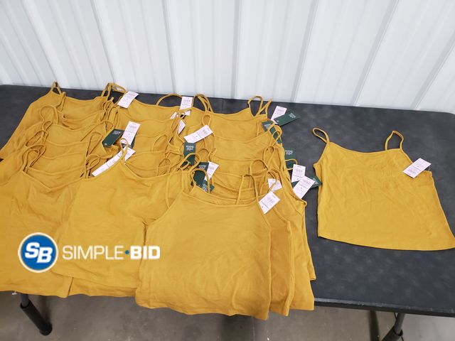 Lot 58-50439 - Lot of (24) New Women's Wild Fable tank tops