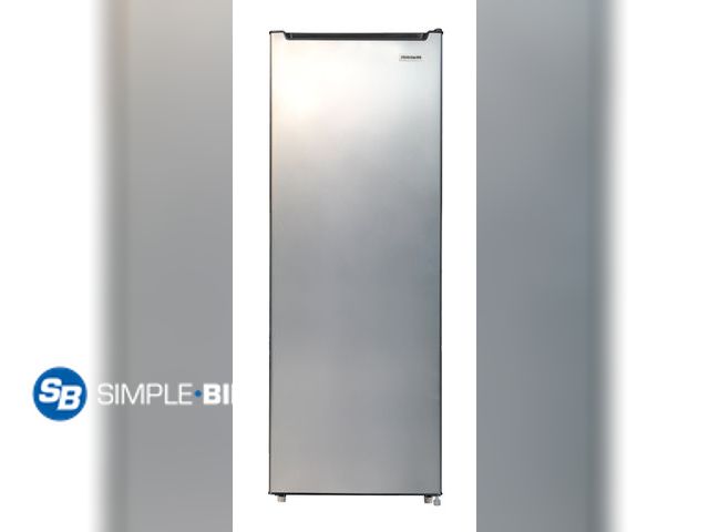 Lot 58-41373 - Frigidaire 6.5 Cu. ft. Upright Freezer, Platinum Silver, EFRF698 - appears unused - DOES NOT GET COL...