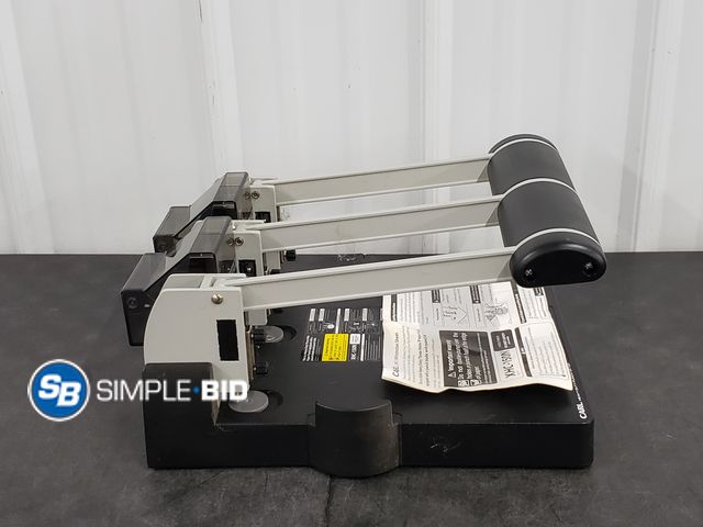 Lot 58-68219 - Carl XHC-150N Extra Heavy Duty Three Hole Paper Punch