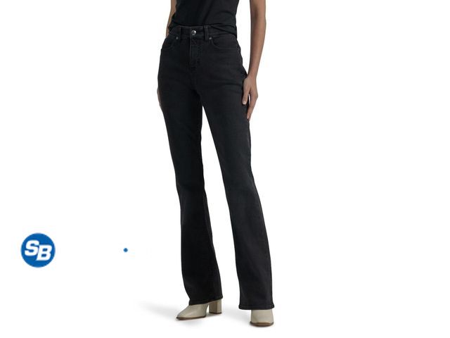 Lot 58-83009 - Lee® Women's Flex Motion Regular Fit Bootcut Jean - Size 8 Long - NWT