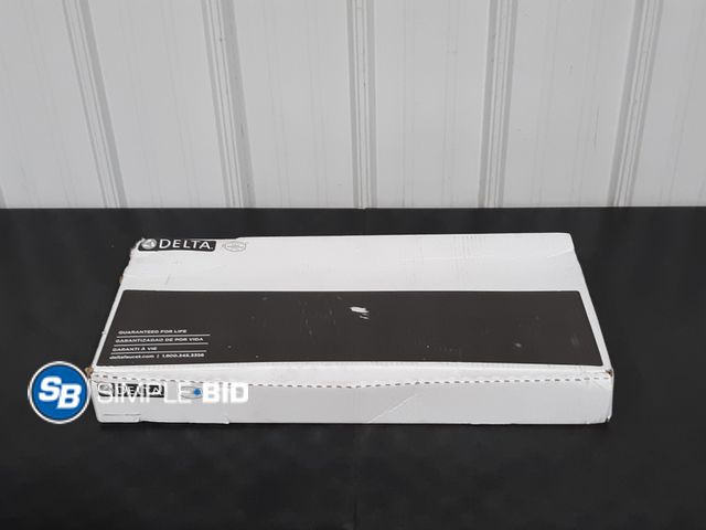 Lot 58-32454 - Delta Touchless Kitchen Faucet - Brushed Silver - New