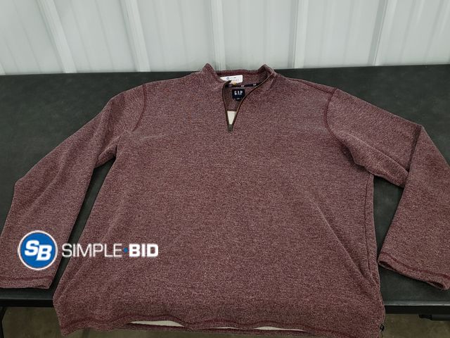 Lot 58-30440 - Gap 1/4 Zip Pull Over - Size XXL - Light Use