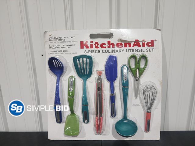 Lot 58-27335 - New KITCHEN AID - 8 piece Culinary Utensil Set