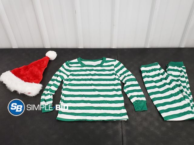 Lot 58-53649 - Holiday Youth Pajama Set 7-8