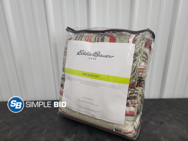 Lot 58-40250 - New Eddie Bauer KING Quilt Set