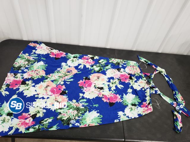 Lot 58-72237 - Sew In Love Women's Summer Sleeveless Floral Dress, Size L - Appears Unworn