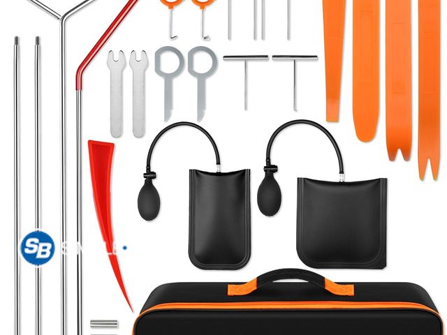 Lot 58-29245 - 26 Pcs Emergency Essential Automotive Tool Kit with Hook &amp; Air Pump Portable Case