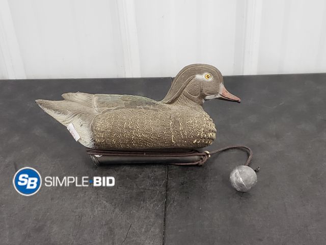 Lot 58-73375 - Duck Decor with small Anchor