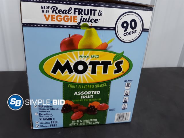 Lot 58-39440 - MOTT'S Assorted Fruit 90 pouches - unopened - best by 9/26