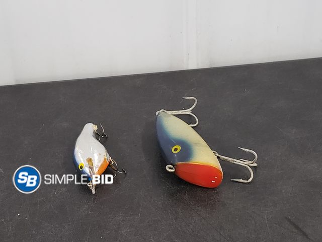 Lot 58-58352 - Large Fish Fishing Lure