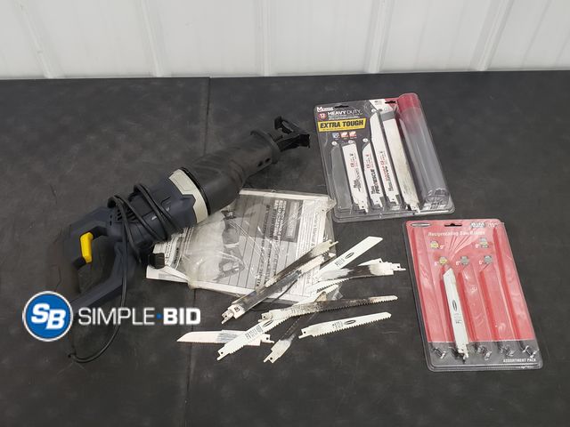 Lot 58-84604 - Chicago Electric Variable Speed Recipriocating Saw with Lots of Extra Blades