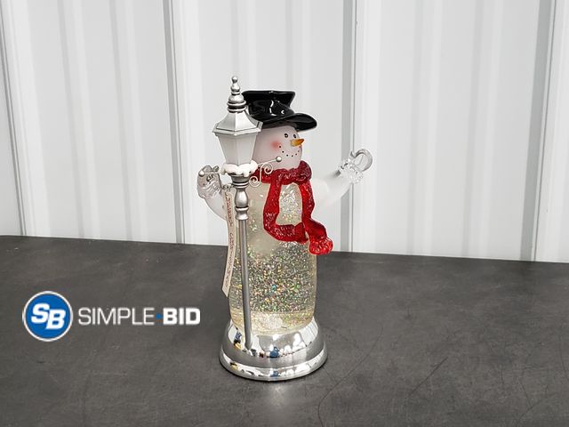 Lot 58-80081 - Home Collection Acrylic Snowman globe - Battery operated - lights up - in good condition