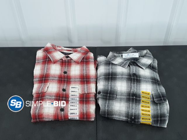 Lot 58-29992 - Lot of (2) New MEN'S Lucky Brand Flannels - (1) SIZE S (1) SIZE M