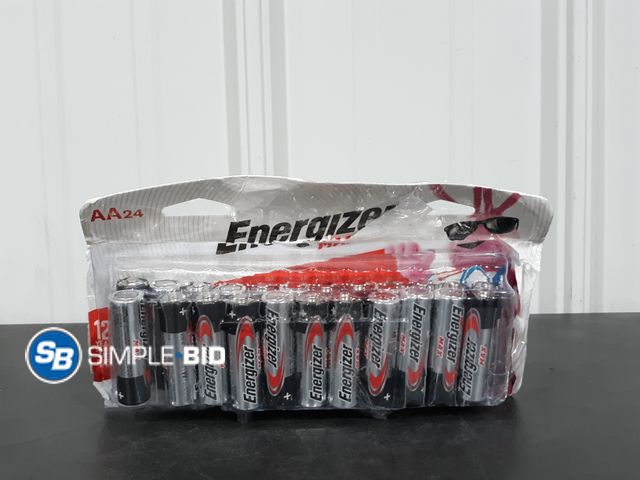 Lot 58-28421 - BATTERIES! Energizer Batteries AA -24 pack - appears unused - open box