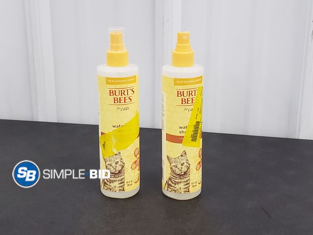 Lot 58-55060 - Lot of (2) New Burt's Bees Natural Cat Care Waterless Dry Shampoo with Shea Butter &amp; Honey for C...