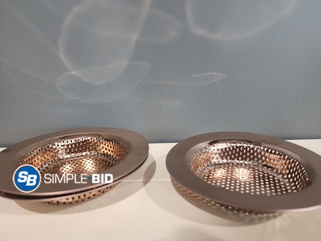 Lot 58-26275 - Lot of (3) New Sink Strainers,Flexible Silicone and Stainless Steel Kitchen Sink Drainer Baskets，Lar...