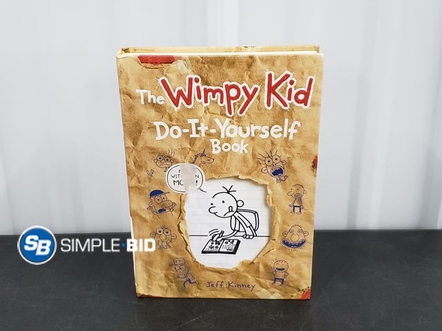 Lot 58-41178 - The WIMPY KID -- Do-it- Yourself Book - Hard cover - in good condition