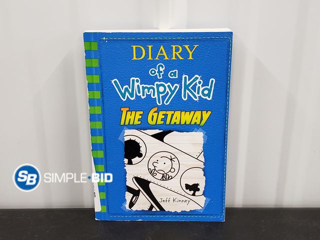 Lot 58-41176 - Diary of a WIMPY KID -- THE GETAWAY paperback book - in good condition