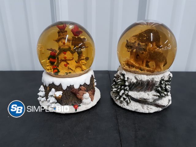 Lot 58-80202 - Lot of (2) Vintage Snow Musical Globes