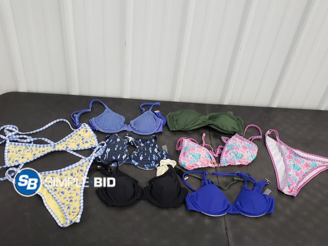 Lot 58-74391 - SWIMSUITS! Lot of Girls Swimsuits, Tops, and bottoms - SIZE M - light use - in good condition